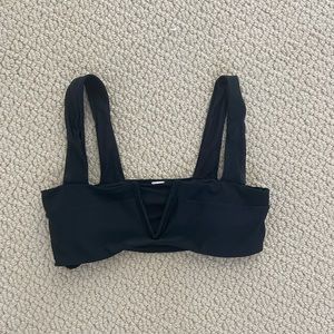Black V wire bikini top